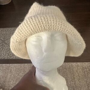 NOVICA Cream Alpaca Floppy Hat O/S